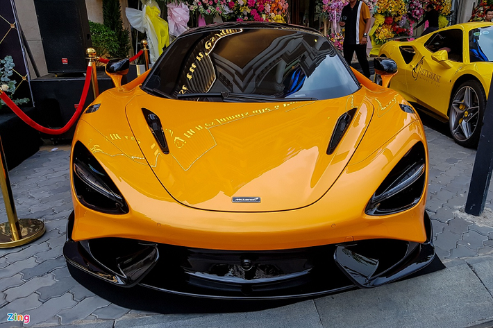 Chiếc McLaren 765LT đặc biệt này là phiên bản hiệu suất cao của McLaren 720S. Xe được ra mắt vào đầu năm 2020. Phiên bản này được hãng xe Anh quốc xếp vào phân khúc "Supercars", bên cạnh 720S, 720S Spider và Artura.