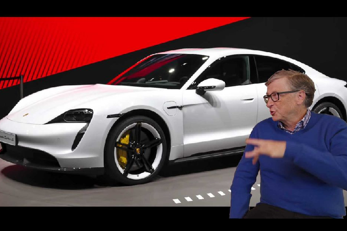 Bước sang năm 2021, tỷ phú Bill Gates là người giàu thứ 4 hành tinh với khối tài sản khổng lồ 146 tỷ USD. Tuy nhiên, ít người biết rằng, ngoài đam mê về công nghệ và từ thiện, người sáng lập của Tập đoàn công nghệ Microsoft còn là một tín đồ của xe cộ, đặc biệt là với thương hiệu xe sang xứ Stuttgart - Porsche. Là một người có nếp sống giản dị, bộ sưu tập xe của tỷ phú Bill Gates chỉ có giá trị khiêm tốn chưa tới 1 triệu USD (khoảng 23 tỷ đồng). Thật khó tin khi so sánh giá trị của dàn xe này với bộ sưu tập xe của hàng loạt tỷ phú nổi tiếng trên thế giới.