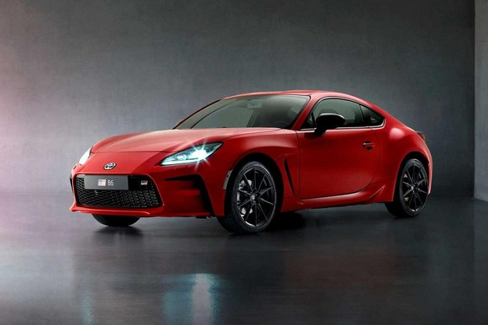 Sau gần 5 tháng khiến các fan hâm mộ mong chờ kể từ lúc Subaru BRZ mới được giới thiệu vào cuối năm ngoái, Toyota cuối cùng đã vén màn mẫu xe thể thao 86 mới. Với hơn 200.000 chiếc nguyên bản từng được bán, Toyota GR 86 2022 mới đặt mục tiêu mang đến sự cải thiện trên mọi mặt trong khi vẫn giữ vững công thức trọng lượng nhẹ.