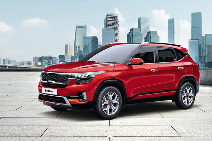 Kia Seltos 2021 mới vừa được giới thiệu tại thị trường Ấn Độ. Mức giá xe Kia Seltos 2021 có mức bán đề xuất 995.000-1.665.000 INR, tương đương 13.400 - 22.470 USD (khoảng hơn 300 đến 518 triệu đồng) tại Ấn Độ.