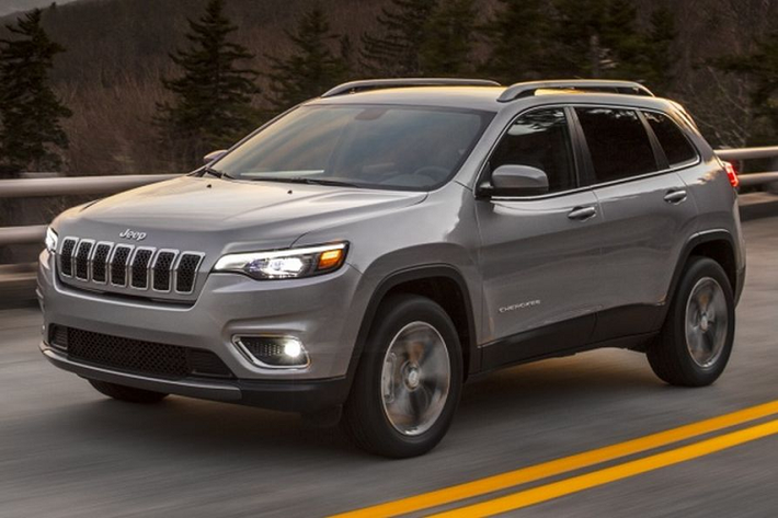 Theo thông tin từ trang web của nhà phân phối Jeep tại Việt Nam, Jeep Cherokee 2021 mới sẽ ra mắt khách hàng Việt trong thời gian tới, khả năng cao xe sẽ được nhập khẩu nguyên chiếc từ Mỹ giống các mẫu Jeep khác.