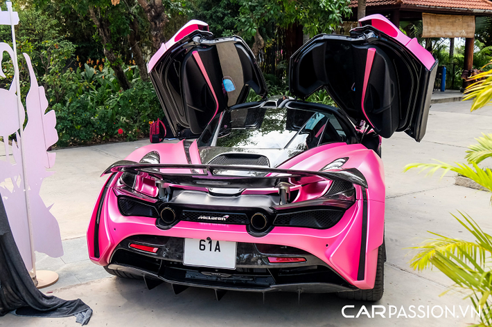 Với hàng chục năm kinh nghiệm, các bản độ gắn mác Novitec đều mang thiết kế rất ấn tượng, đi kèm với đó là tính khí động học của những bộ bodykit đều được tính toán kĩ lưỡng. Ngoài ra, Novitec còn cho thấy sự nghiêm túc của họ trên từng sản phẩm nâng cấp nhằm đảm bảo chất lượng tốt nhất cho khách hàng.