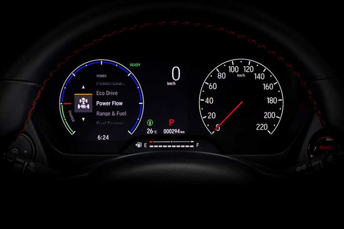 Vì dùng hệ truyền động hybrid nên Honda City Hatchback e:HEV RS 2021 không có hộp số truyền thống. Thay vào đó, động cơ xăng sẽ đồng hành với hộp số đơn cấp. Hệ truyền động này cho phép xe tăng tốc từ 0-100 km/h trong 9,4 giây. Hiện hãng Honda chưa công bố lượng xăng tiêu thụ của City Hatchback e:HEV RS mới.