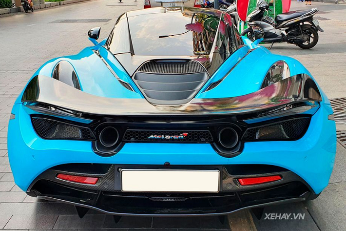Không chỉ khung gầm mà cả phần cứng và phần mềm thuộc hệ thống treo của McLaren 720s cũng rất đặc biệt. McLaren gọi hệ thống treo này là Proactive Chassis Control II. Hệ thống này là 1 bước tiến lớn so với Proactive Chassis Control thế hệ đầu tiên. Đây là thành quả sau 5 năm hợp tác giữa các kỹ sư McLaren và trường đại học Cambridge.
