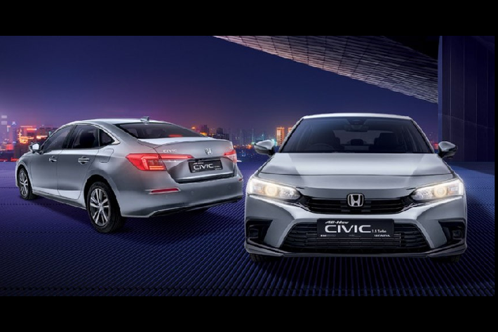 Với mức giá xe Honda Civic 2022 khoảng hơn 2 tỷ đồng, khách hàng Singapore có thể chọn các màu sơn ngoại thất như xám Meteoroid Grey Metallic, xanh dương Morning Mist Blue Metallic, trắng Platinum White Pearl, bạc Lunar Silver Metallic, đen Crystal Black Pearl, đỏ Ignite Red Metallic và xanh dương Brilliant Sporty Blue Metallic. Theo tin đồn, sau Thái Lan và Singapore, Honda Civic 2022 sẽ ra mắt Việt Nam vào cuối năm nay.