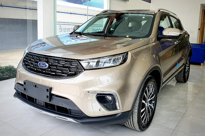 Hiện tại, Ford Territory 2021 mới đang được bán ở nhiều quốc gia trong khu vực Đông Nam Á như Campuchia, Philippines và sắp tới là Thái Lan. Theo đó, khả năng cao Ford Việt Nam sẽ sớm mang mẫu xe này về nước, bổ sung vào danh mục sản phẩm thêm đa dạng. Ford Việt Nam hiện tại đang thiếu dòng sản phẩm trong phân khúc CUV hạng C, khi mà thông tin mẫu Ford Escape thế hệ mới được phân phối vẫn đang còn bị bỏ ngỏ!