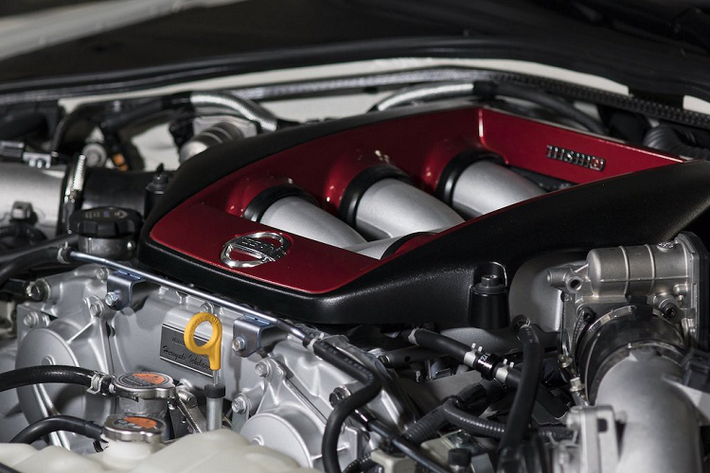 Việc tận dụng nền tảng cũ sẽ giúp Nissan tiết kiệm được nhiều chi phí để sản xuất GT-R thế hệ mới, điều này có ý nghĩa lớn đối với một mẫu xe có số lượng sản xuất không nhiều như GT-R.