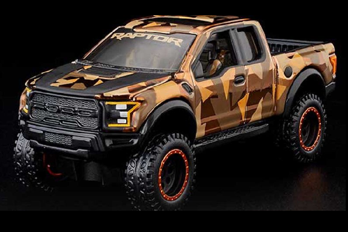 Không giống như bộ Lego Technic Raptor 1.379 mảnh được tạo ra dựa trên phiên bản mới nhất của Ford F-150 Raptor, HWC Special Edition được phát triển dựa trên siêu bán tải Ford F-150 Raptor thế hệ cũ, tiếp nối bộ sưu tập Raptor Hot Wheels đã được hãng phát hành vào năm 2018.