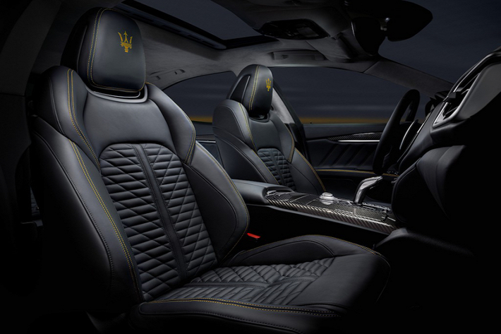 Trong đó, chữ F được lấy cảm hứng từ tên của tay đua F1 Juan Manual Fangio - người đã cầm lái chiếc xe đua F1 đầu tiên của hãng: Maserati 250F. Năm 1954, Juan Manual Fangio cùng với 250F chính thức đánh dấu sự dấn thân của thương hiệu Maserati vào bộ môn đua xe đỉnh cao của thế giới.