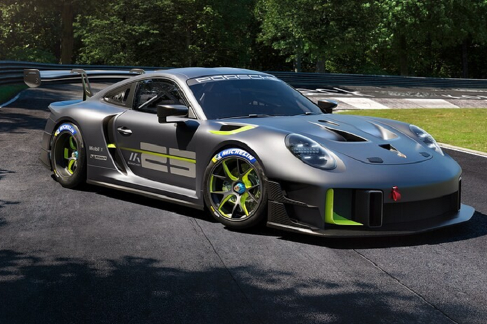 Động cơ tăng áp kép dung tích 3.8 lít của xe đua Porsche 911 GT2 RS Clubsport 25 sẽ cho ra công suất tối đa 691 mã lực và mô-men xoắn cực đại750 Nm. Porsche 911 GT2 RS Clubsport 2 dùng hộp số ly hợp kép (PDK) 7 cấp nổi tiếng của Porsche.