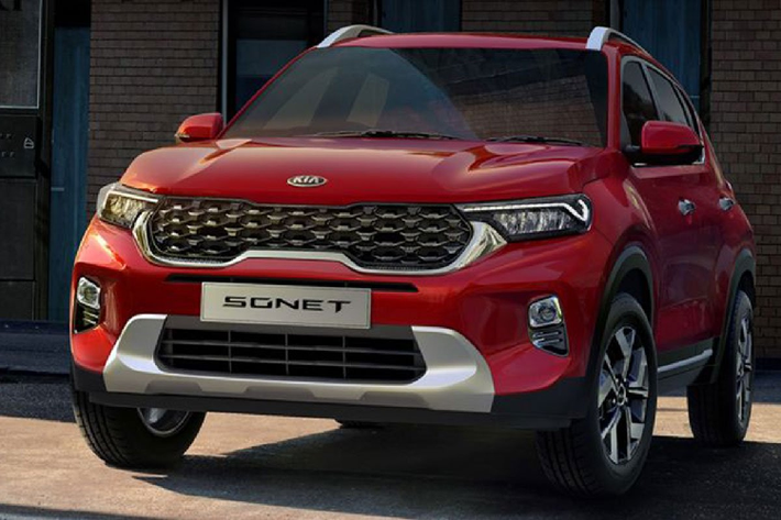 Ngày nay, các thương hiệu ô ô đang tập trung phát triển nhiều dòng sản phẩm SUV nhằm phục vụ nhu cầu đa dạng của người tiêu dùng. Những mẫu SUV mới, phân khúc mới cũng từ đó mà thường xuyên xuất hiện. Trong đó, Kia Sonet 2021 mới là cái tên như vậy khi mẫu SUV này thuộc phân khúc xe đô thị cỡ nhỏ và là "đàn em" của Seltos. Mới đây, Kia Sonet 2021 đã lộ diện khi đang trên xe vận chuyển ở khu vực "đại bản doanh" của Trường Hải (Thaco) tại Chu Lai - Quảng Nam.