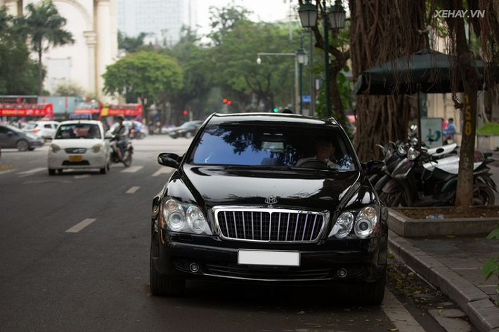 Với 2 dòng sản phẩm chính là Maybach 57 và 62, Maybach trong quá khứ từng được tôn vinh như một cực phẩm thể hiện sự sang trọng, đẳng cấp hàng đầu dành cho các doanh nhân, ca sĩ, diễn viên hạng A hay cả những nguyên thủ hàng đầu thế giới.