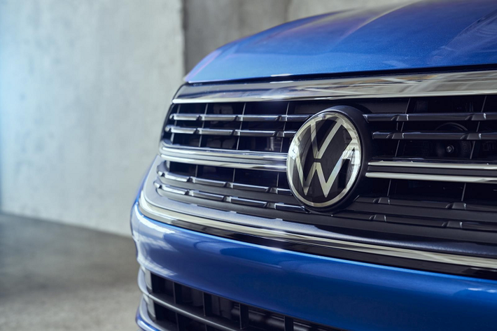 Về mặt nội thất, Volkswagen Jetta 2022 được trang bị ghế tiêu chuẩn bọc vải, bản trang bị Sport sẽ có ghế bọc vải kiểu thể thao, người dùng có thể nâng cấp lên nội thất bọc da nếu có nhu cầu.