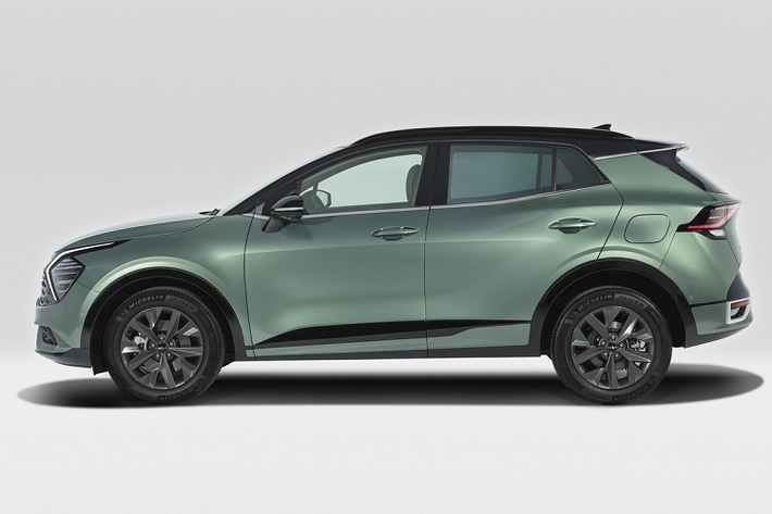 Chiều dài trục cơ sở của Kia Sportage 2022 mới đạt mức 4.515 mm, ngắn hơn trục cơ sở của phiên bản quốc tế khoảng 145 mm.