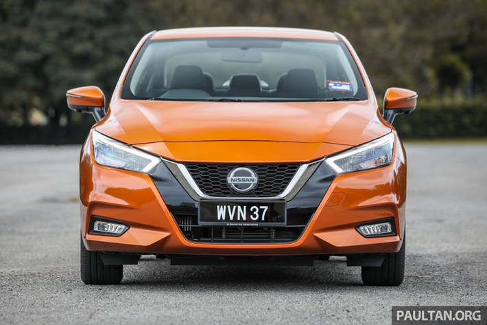 Nissan Sunny 2021 mới, hay còn gọi là Almera ở một số thị trường sở hữu rất nhiều thay đổi như thiết kế nội, ngoại thất và trang bị đi kèm. Ở phần ngoại hình, mẫu xe này mang thiết kế hiện đại và đầy ấn tượng, khác hẳn so với vẻ hiền lành và mềm mại vốn có trên các dòng xe Nissan.