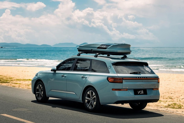 Giá xe Baojun Valli 2021 khởi điểm mềm chỉ 79.800 nhân dân tệ (khoảng 286 triệu đồng), và tăng lên 105.800 nhân dân tệ (khoảng 379 triệu đồng) đối với phiên bản cao cấp nhất.