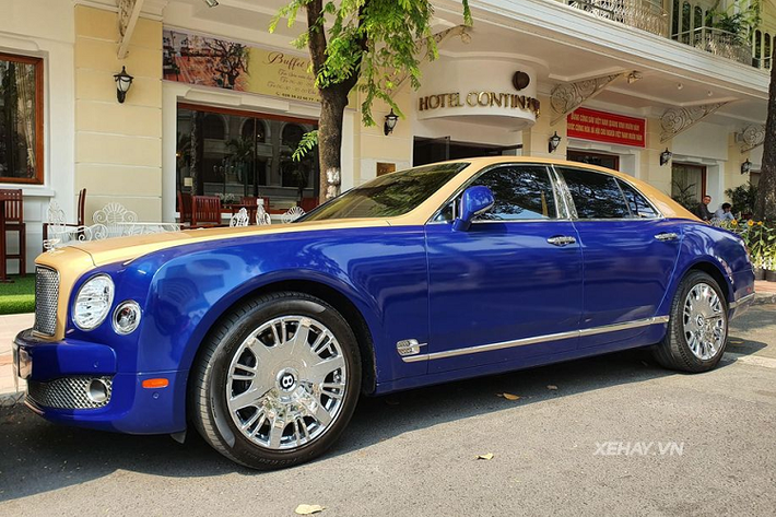 Mẫu xe siêu sang Bentley Mulsanne là dòng sedan đầu bảng của thương hiệu xe siêu sang Anh Quốc - Bentley. Chỉ đáng tiếc rằng, mẫu xe này đã bị khai tử khỏi danh mục sản phẩm của Bentley kể từ giữa năm 2020 vừa qua để nhường chỗ cho "đàn em" Continental Flying Spur thế hệ mới.