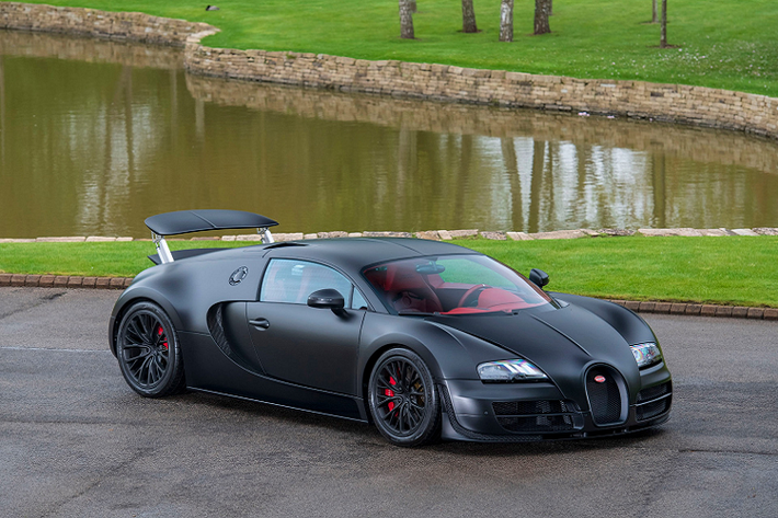 Chiếc Bugatti Veyron Super Sport bản sản xuất cuối cùng đang được rao bán tại Anh quốc. Giá bán chưa được tiết lộ, nhưng chắc chắn nó sẽ trị giá hàng triệu USD.
