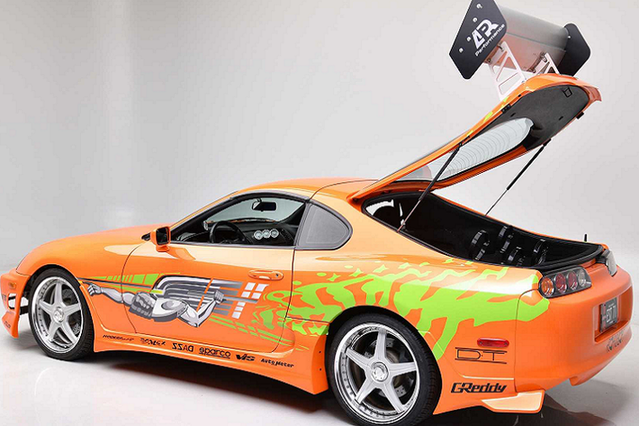 Nhà đấu giá Barrett-Jackson vẫn chưa đưa ra mức giá mong muốn dành cho siêu phẩm này. Trước đây, một chiếc xe thể thao Toyota Supra khác tham gia trong loạt phim Fast & Furious cũng được đấu giá thành công với trị giá 185.000 USD.