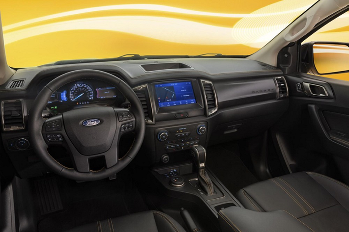 Hiện nay, hãng Ford đang phát triển thế hệ mới của dòng xe bán tải Ranger. Trước đó, cánh săn ảnh đã bắt gặp Ford Ranger mới trên đường thử với thiết kế đầu xe khá giống với người anh em Maverick.
