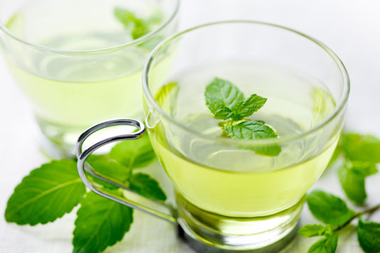 Bạc hà có tác dụng hỗ trợ tiêu hóa. Vì vậy, nếu bệnh ung thư hoặc quá trình điều trị ung thư của bạn gây rối loạn dạ dày, hãy thử uống một tách trà bạc hà.