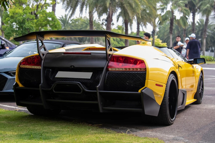 Động cơ kết hợp với hộp số tự động 6 cấp E-Gear, nhờ đó, Lamborghini Murcielago LP640 mui trần độc nhất Việt Nam có khả năng tăng tốc từ vị trí xuất phát lên 100 km/h chỉ trong khoảng thời gian 3,4 giây trước khi đạt tốc độ tối đa 336 km/h.