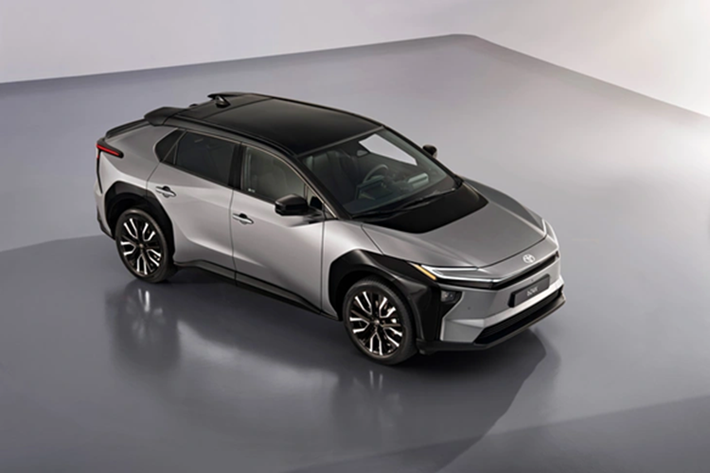 Giống như Toyota Urban Cruiser và C-HR+, 3 mẫu xe điện mới dành cho châu Âu này sẽ tránh sử dụng thương hiệu bZ. Toyota đã cam kết ngừng sử dụng chiến lược đặt tên "Beyond Zero" cho các xe điện của mình.