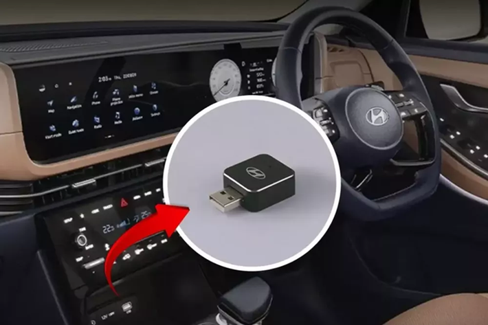 Với sự bổ sung này, Hyundai Alcazar 2025 sẽ tăng thêm sức cạnh tranh tại thị trường Ấn Độ. Trước đó, xe đã được cải tiến đáng kể về mặt thiết kế và trang bị ở phiên bản mới. Tương tự phiên bản cũ, Hyundai Alcazar 2025 sở hữu ngoại hình không giống hoàn toàn với người anh em Creta.