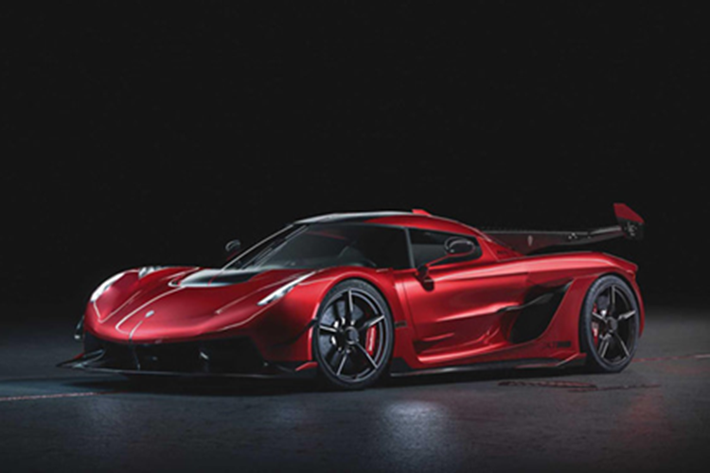 Siêu xe megcar Koenigsegg Jesko chỉ sử dụng khối động cơ xăng V8, tăng áp kép, dung tích 5.0 lít nhưng lại sản sinh ra công suất tối đa lên đến 1.603 mã lực nếu như chủ nhân đổ xăng nhiên liệu sinh học E85.