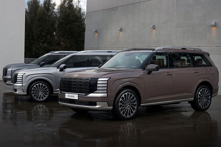 Trong đó, có đến 70% số lượng đơn đặt hàng là mua bản hybrid. Như vậy mức giá xe Hyundai Palisade hybrid 2025 như vậy sẽ có giá cao hơn 6 triệu won (tương đương 103,62 triệu đồng) so với phiên bản xăng thường.