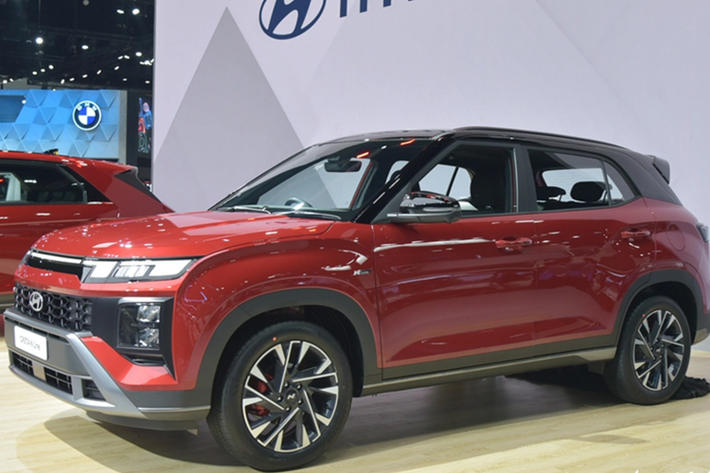 Sau Indonesia và Thái Lan, Hyundai Creta mới dự kiến sẽ tiếp tục ra mắt những thị trường Đông Nam Á khác như Việt Nam. Cách đây không lâu, mẫu SUV cỡ B này đã bị bắt gặp ở trung tâm kiểm định khí thải tại Hà Nội với phiên bản N Line mới.