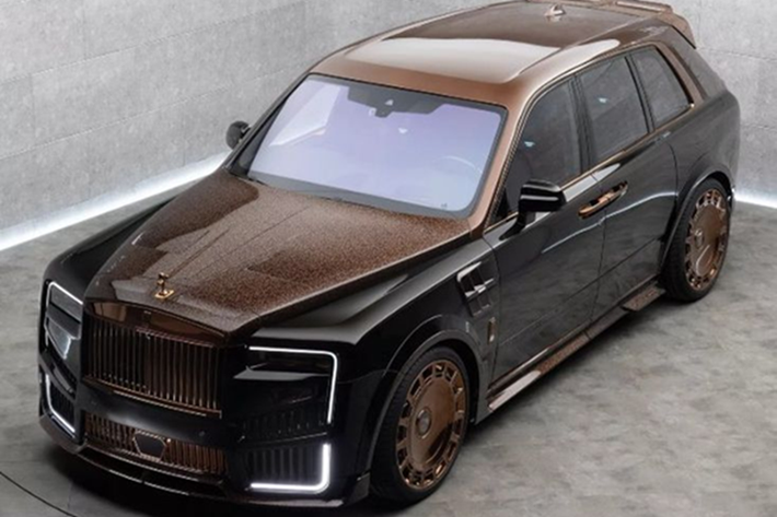 Dù luôn gây tranh cãi, từ yêu thích cuồng nhiệt đến ghét bỏ hoàn toàn, Mansory vẫn khẳng định vị thế nhờ lượng khách hàng trung thành, đặc biệt tại Trung Đông. Rolls-Royce Cullinan Linea D’Arabo siêu sang không chỉ kế thừa tinh thần phô trương của hãng mà còn đẩy giới hạn xa hoa lên tầm cao mới.