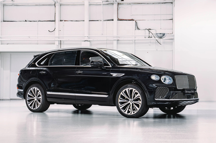 Bentley Mulliner vừa giới thiệu bộ sưu tập Bentley Inspired by China 2025 mới lấy cảm hứng từ nền văn hóa lâu đời của Trung Quốc với 8 chủ đề khác nhau được thực hiện tren 3 mẫu xe, gồm: Bentayga EWB, Flying Spur và Continental GT.