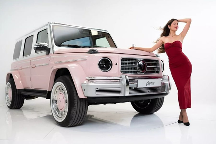 Mercedes-Benz G-Class hạng sang từ lâu đã là biểu tượng của sự mạnh mẽ và sang trọng trong dòng xe địa hình. Tuy nhiên, các hãng độ xe không ngừng tìm cách làm mới mẫu xe này, và Carlex Design đã gây chú ý với dòng G-Wagen “Vintage”.