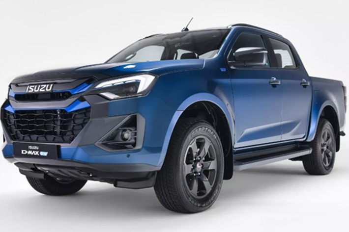 Nhìn chung, thiết kế của Isuzu D-Max EV 2025 mới vẫn giữ nguyên gần như toàn bộ từ các phiên bản động cơ diesel hiện hành. Xe chỉ được tinh chỉnh nhẹ để người dùng dễ dàng phân biệt giữa các phiên bản với nhau.