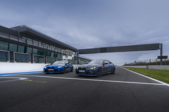 BMW M4 CS Edition VR46 2025 mới được giới thiệu vào tháng 2, đây là phiên bản kỷ niệm sinh nhật lần thứ 46 của Valentino Rossi - tay đua 9 lần vô địch thế giới bộ môn đua mô tô và đang là tay đua chính thức của BMW Motorsport.