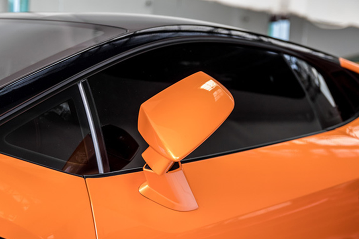 Ngay sau khi khai tử Lamborghini Gallardo, hãng siêu xe Ý bắt đầu cuộc chơi mới với Lamborghini Huracan LP610-4, mẫu xe này được trình làng lần đầu tiên tại triển lãm Geneva Auto Show vào tháng 3 năm 2014.