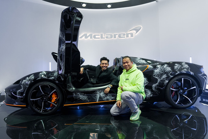 McLaren Elva ban đầu được dự kiến sản xuất 399 xe nhưng sau đó đã được điều chỉnh giảm 100 chiếc chỉ còn 299 xe và hãng xe Anh quốc còn có 1 lần điều chỉnh xuống chỉ 149 chiếc.