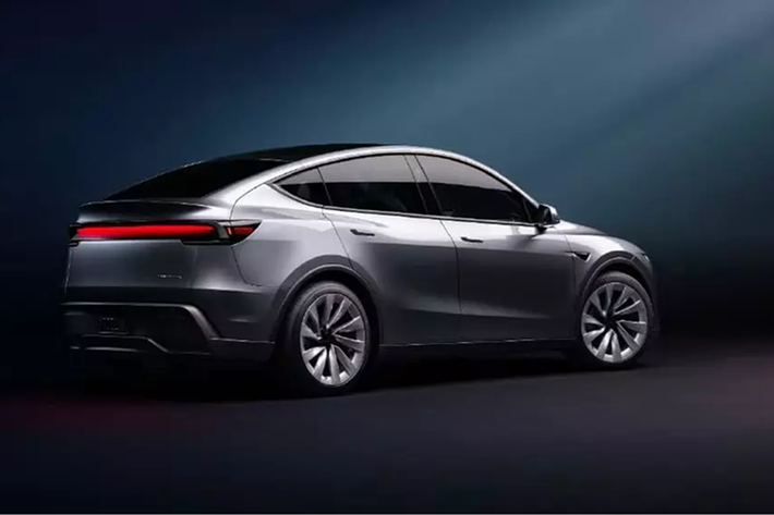 Phiên bản hiệu suất cao Model Y Performance dự kiến ra mắt trong năm nay với công suất khoảng 510 mã lực. Phiên bản này sẽ được trang bị bộ giảm chấn thích ứng, chế độ lái thể thao đặc biệt và bộ body kit hầm hố hơn.