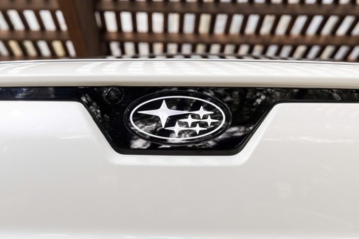 Điều này giúp đại diện của Subaru khác biệt so với mẫu xe song sinh Toyota bZ4X khi chỉ có duy nhất lựa chọn dẫn động cầu trước và 1 động cơ điện. Phiên bản tiêu chuẩn được tinh chỉnh giúp công suất tăng lên 233 mã lực, cao hơn mức 215 mã lực trước đây.