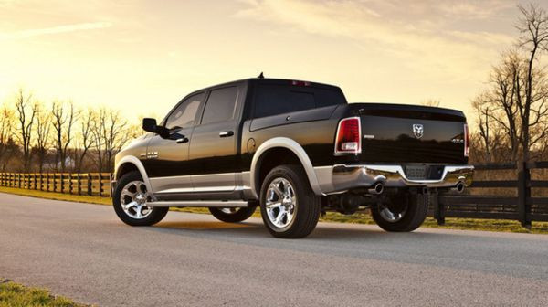 3. Ram Pickup: Với doanh số 28.618, Ram Pickup chiếm vị trí thứ ba trong danh sách.