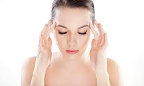 Hơn nữa, chất xơ trong rau cũng ức chế hấp thụ sắt dẫn đến tình trạng thiếu máu làm cho bạn dễ bị suy nhược, mệt mỏi thường xuyên hoa mắt, chóng mặt và đau đầu.