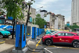 Hà Nội đề xuất gần 1.400 vị trí có thể lắp trạm sạc xe điện