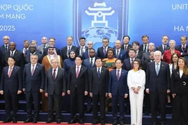 Lễ đón chính thức các Trưởng đoàn tại Lễ mở ký Công ước Liên Hợp Quốc về chống tội phạm mạng