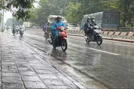 Ngày 3/3, Bắc Bộ mưa dông, Nam Bộ tiếp tục nắng nóng