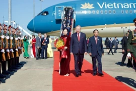 Tổng Bí thư Tô Lâm tới Vientiane, bắt đầu các hoạt động thăm cấp Nhà nước Lào