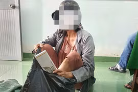 Bắt 'nữ quái' buôn hàng trăm bao thuốc lá lậu