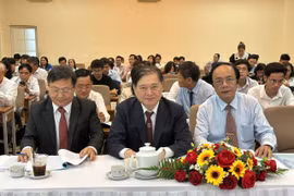 TSKH Phan Xuân Dũng dự Lễ tổng kết và trao giải Hội thi Sáng tạo kỹ thuật TP HCM lần thứ 28