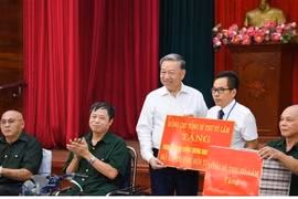 TBT Tô Lâm thăm TT điều dưỡng thương binh Thuận Thành