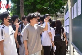 Đề thi tốt nghiệp THPT 2025 vượt quá chương trình, Bộ GD&ĐT nói gì?